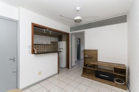Sala de apartamento para alugar com 1 quarto, 30m² em Azenha, Porto Alegre