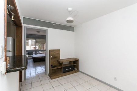 Sala de apartamento para alugar com 1 quarto, 30m² em Azenha, Porto Alegre