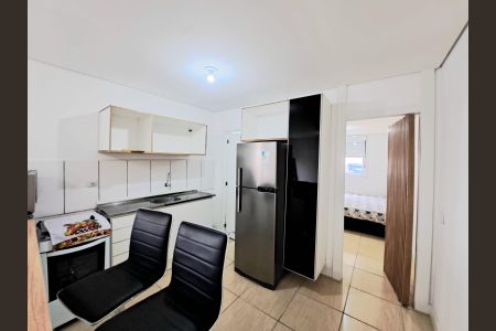 Cozinha de casa para alugar com 1 quarto, 35m² em Veloso, Osasco