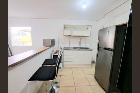 Cozinha de casa para alugar com 1 quarto, 35m² em Veloso, Osasco