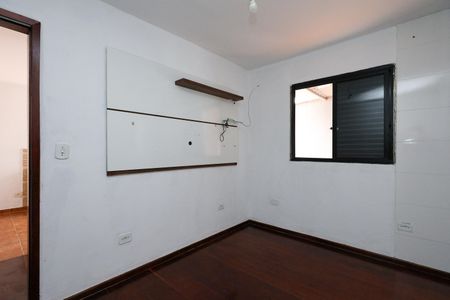 Quarto de casa para alugar com 1 quarto, 40m² em Parque Pinheiros, Taboão da Serra