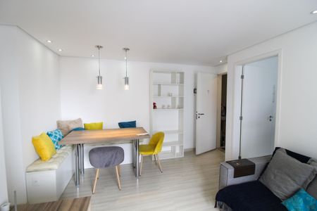 Sala de apartamento para alugar com 2 quartos, 60m² em Jardim das Vertentes, São Paulo