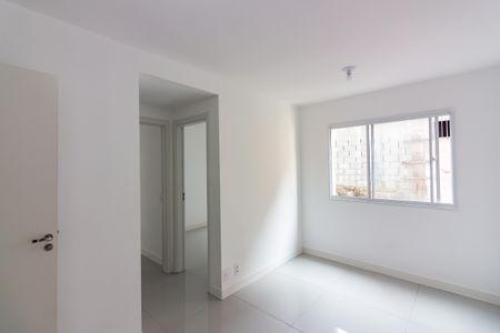 Sala de apartamento para alugar com 2 quartos, 45m² em Santa Maria, Osasco