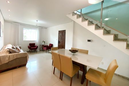 Sala de casa à venda com 5 quartos, 360m² em Nova Vista, Belo Horizonte