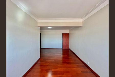 Sala de apartamento à venda com 3 quartos, 105m² em Jardim Nova Europa, Campinas