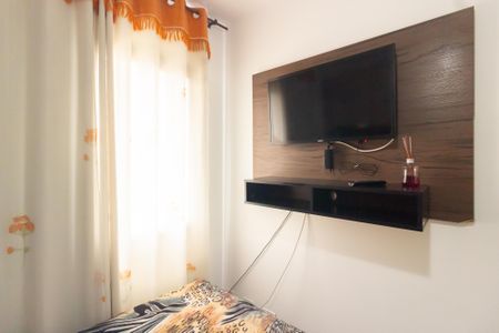 Quarto 1 de apartamento para alugar com 2 quartos, 49m² em Vila Carmosina, São Paulo