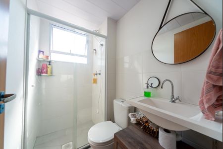 Banheiro de apartamento para alugar com 2 quartos, 41m² em Cecília, Viamão