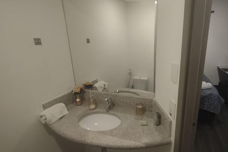 Banheiro de kitnet/studio à venda com 1 quarto, 24m² em Santa Paula, São Caetano do Sul