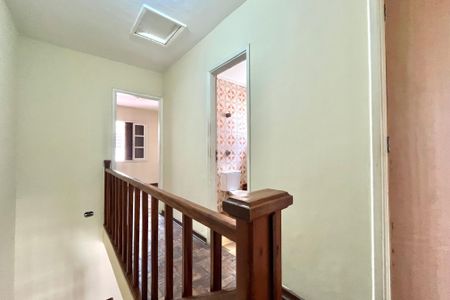 Corredor de casa para alugar com 3 quartos, 130m² em Jardim Oriental, São Paulo