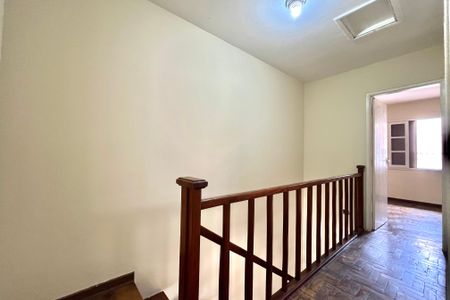 Corredor de casa para alugar com 3 quartos, 130m² em Jardim Oriental, São Paulo