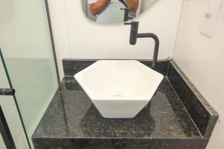 Banheiro Social de apartamento para alugar com 1 quarto, 20m² em Vila Sao Pedro, Santo André