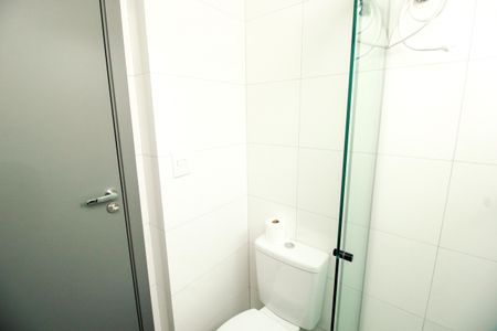 Banheiro Social de apartamento para alugar com 1 quarto, 20m² em Vila Sao Pedro, Santo André