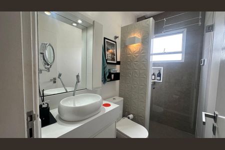 Banheiro de apartamento à venda com 2 quartos, 101m² em Vila Galvão, Guarulhos