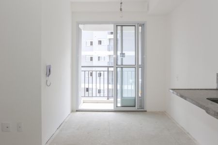 Sala e Cozinha de apartamento à venda com 2 quartos, 41m² em Lapa de Baixo, São Paulo