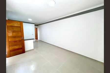 Sala de casa para alugar com 2 quartos, 65m² em Parque Mikail, Guarulhos
