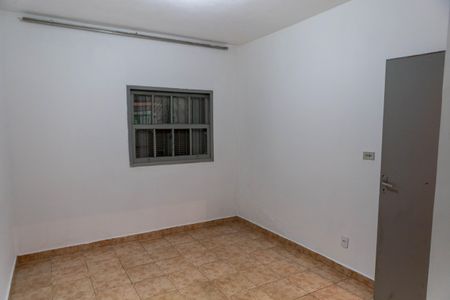 Casa para alugar com 2 quartos, 120m² em Vila Dalva, São Paulo