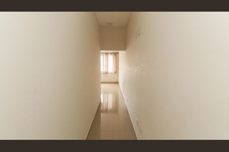 Corredor de casa para alugar com 4 quartos, 400m² em Jardim Japao, São Paulo