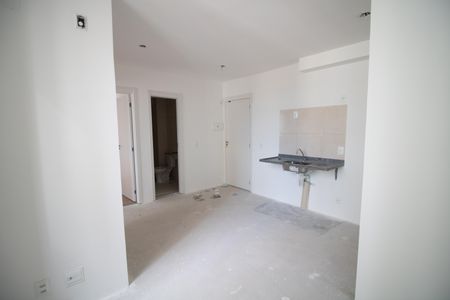 SALA E COZINHA de apartamento para alugar com 2 quartos, 36m² em Limão, São Paulo