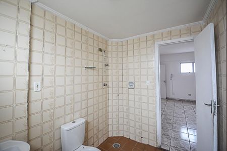 Banheiro de apartamento para alugar com 1 quarto, 48m² em Vila Helena, São Bernardo do Campo
