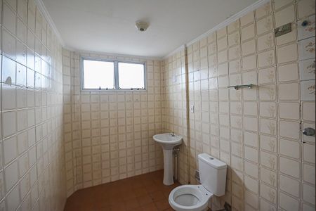 Banheiro de apartamento para alugar com 1 quarto, 48m² em Vila Helena, São Bernardo do Campo