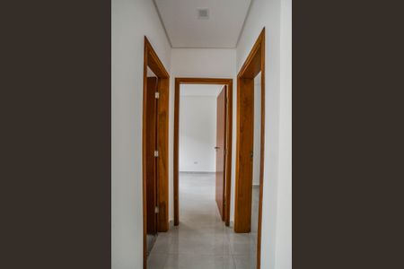 Corredor de apartamento para alugar com 2 quartos, 62m² em Vila Humaita, Santo André