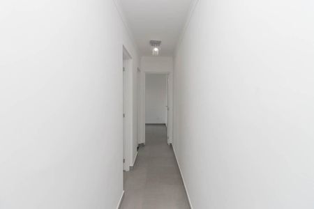 Corredor dos Quartos de apartamento para alugar com 2 quartos, 48m² em Vila Ede, São Paulo