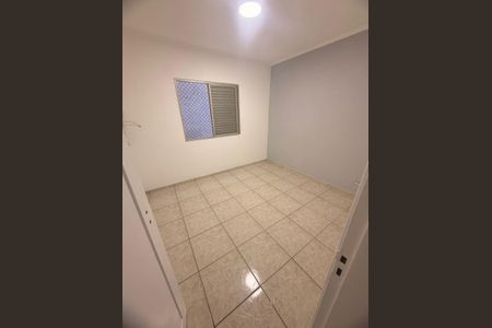 Quarto de apartamento para alugar com 2 quartos, 65m² em Vila Galvão, Guarulhos