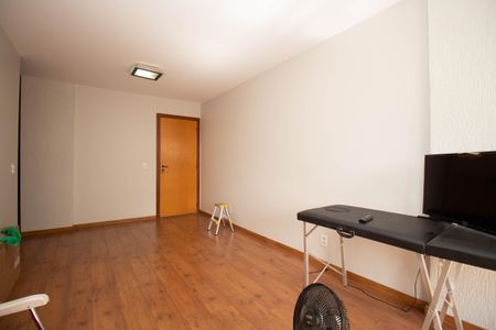 Sala de apartamento para alugar com 3 quartos, 360m² em Qnb 4, Brasília