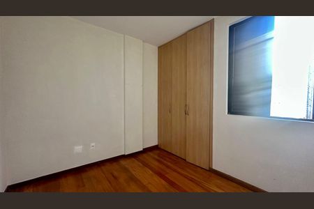 Quarto de apartamento à venda com 3 quartos, 90m² em Estoril, Belo Horizonte