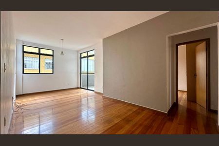 Sala de apartamento à venda com 3 quartos, 90m² em Estoril, Belo Horizonte