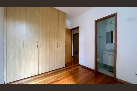 Quarto de apartamento à venda com 3 quartos, 90m² em Estoril, Belo Horizonte