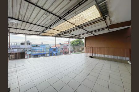 Sacada de casa para alugar com 4 quartos, 225m² em Rio Pequeno, Osasco