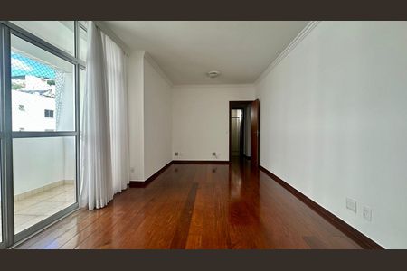 Sala de apartamento para alugar com 3 quartos, 95m² em Buritis, Belo Horizonte