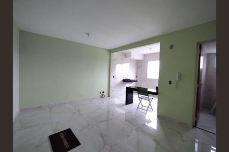 Sala de kitnet/studio para alugar com 1 quarto, 35m² em Jardim Patricia, Uberlândia