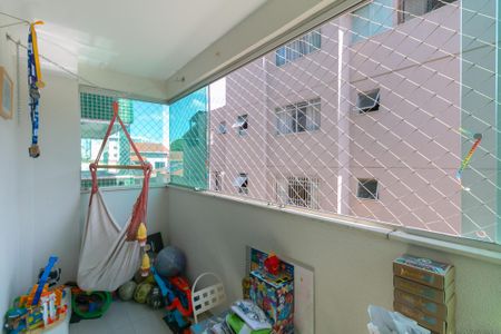Apartamento à venda com 3 quartos, 110m² em Itamarati, Belo Horizonte