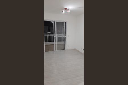 Sala de apartamento para alugar com 2 quartos, 74m² em Jardim Wanda, Taboão da Serra