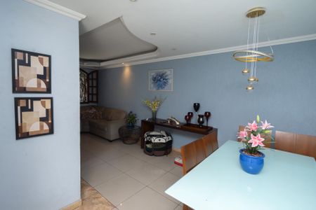 Sala de casa à venda com 3 quartos, 225m² em Teixeira Dias, Belo Horizonte