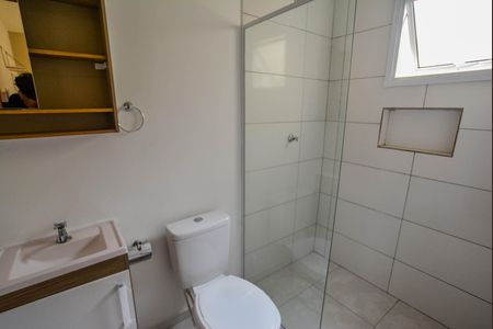 Banheiro de kitnet/studio para alugar com 1 quarto, 30m² em Bangú, Santo André
