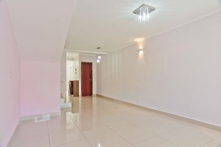 Sala de casa para alugar com 2 quartos, 150m² em Parque Sao Domingos, São Paulo