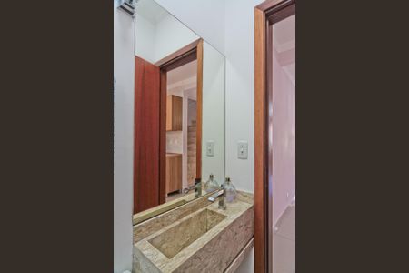 Lavabo de casa para alugar com 2 quartos, 150m² em Parque Sao Domingos, São Paulo