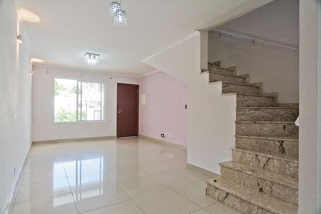 Sala de casa para alugar com 2 quartos, 150m² em Parque Sao Domingos, São Paulo