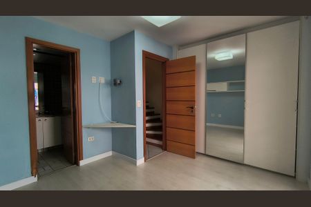 Suíte de casa de condomínio para alugar com 3 quartos, 200m² em Recreio dos Bandeirantes, Rio de Janeiro