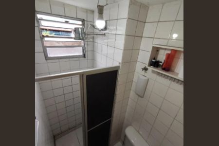 Banheiro de apartamento à venda com 2 quartos, 44m² em Caetano Furquim, Belo Horizonte