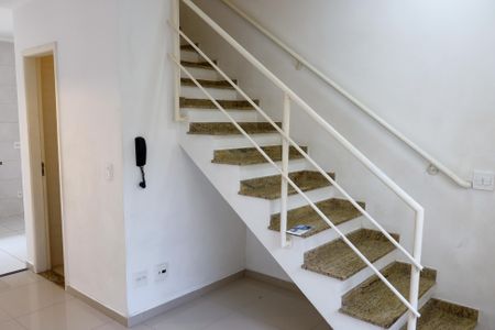 sala de casa de condomínio à venda com 2 quartos, 63m² em Santa Maria, Osasco