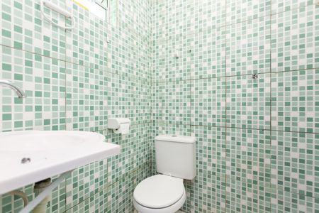 Banheiro de casa para alugar com 1 quarto, 40m² em Jardim Margarida, São Paulo