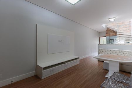 Sala de casa para alugar com 3 quartos, 150m² em Jardim Primavera, São Paulo