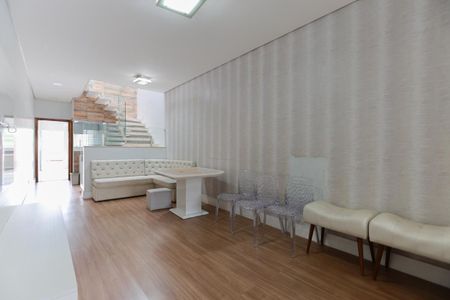 Sala de casa para alugar com 3 quartos, 150m² em Jardim Primavera, São Paulo