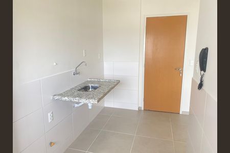 Cozinha de apartamento para alugar com 2 quartos, 54m² em Parque Oeste Industrial, Goiânia