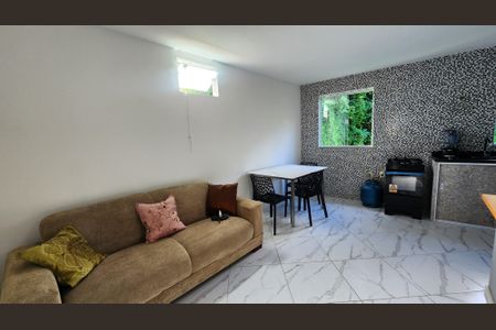 Sala de apartamento para alugar com 1 quarto, 45m² em Brotas, Salvador