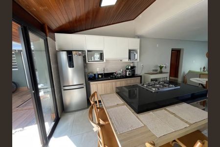 Casa para alugar com 3 quartos, 199m² em Martins, Uberlândia